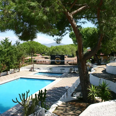 Village 4*
